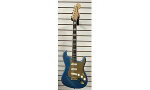 STRATOCASTER